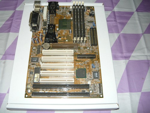 Scheda madre asus p2b slot - scheda,
