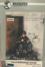 p WARRIORS 35034 - Scala 1/35 - German Fallschirmjager seated (World War Two)