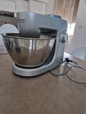 Kenwood KHH30 KITCHEN MACHINE come nuovo. Completo di tutti gli accessori.