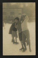 sports postcard ICE SKATING