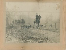 Caccia Gruppo Su Cavalli Con