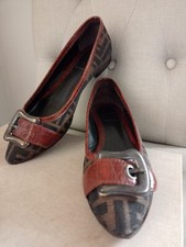 FENDI scarpe donna ballerine piatte logo marrone tela tessuto pelle fibbia 39