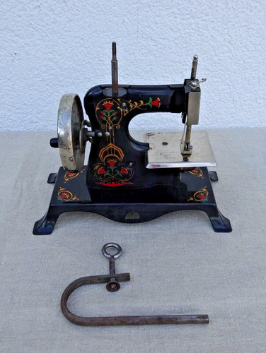 Vecchia macchina cucire - da,