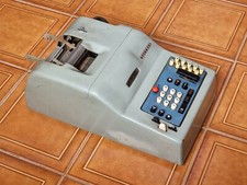 OLIVETTI Divisumma 14 Calcolatrice anni '48 in metallo