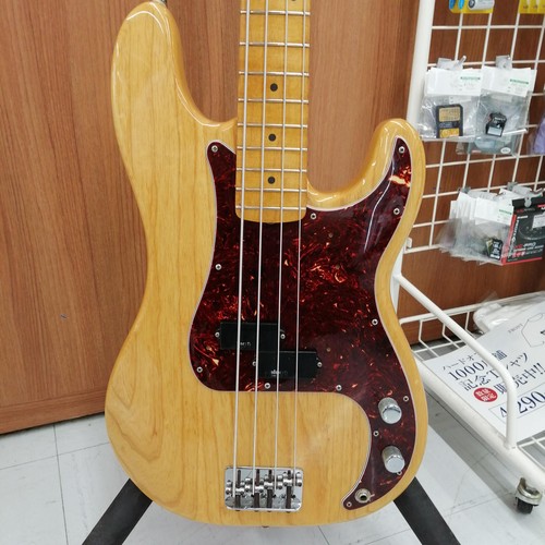 Basso elettrico modello