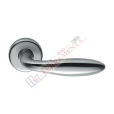Coppia maniglia per porta Mach CD81 Stretta 28 mm Colombo Design