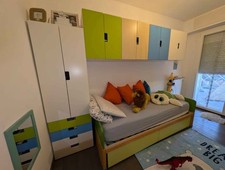 Cameretta IKEA per bambini con materasso nuovo – Ottime condizioni