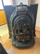 Stufa antica in ghisa Liberty