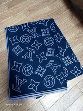 Scialle Louis Vuitton logo