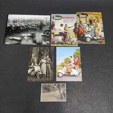 Lotto di 6 catologhi, cartoline e foto di moto Vespa anni '50/'60. Ingiallimenti