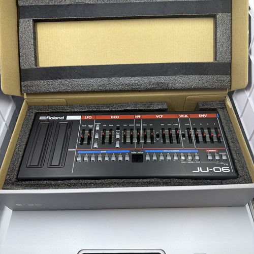 Roland boutique 06 - roland, ju-06