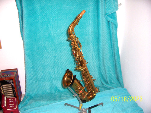 Conn 1933 alto lady face - 1933,