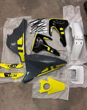 plastiche husqvarna 701