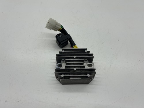 Regolatore tensione - regolatore,