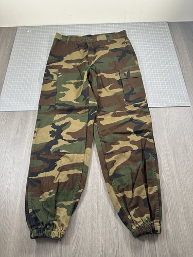 Pantalone cargo mimetico
