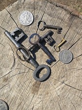 1 GRANDE chiave in ferro del