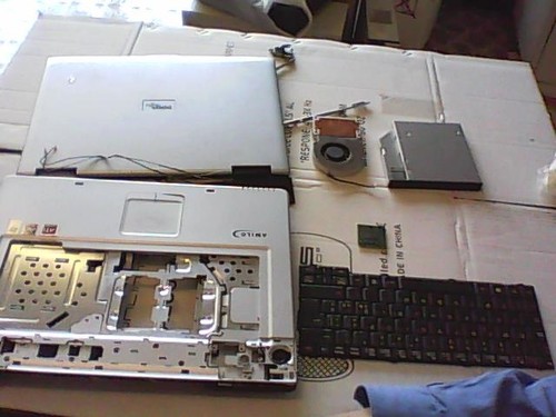 Fujitsu amilo 1650g - ,