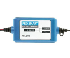 Caricabatteria auto moto caricabatterie mantenitore carica batteria 12V 2A Fervi