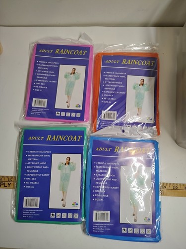 Nuovo impermeabile con - nuovo,