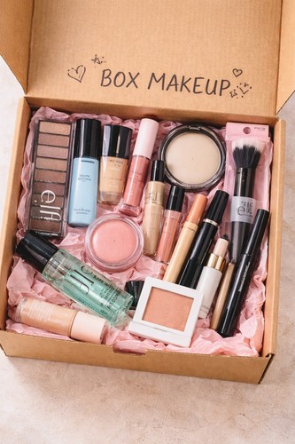 Trucco make up - ,
