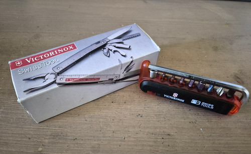 Victorinox 0323 swiss tool - 3.0323.l,