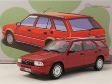 Laudoracing Alfa Romeo 33 1.7 Sport Wagon Q.V. rosso red 1988 1/18 LM177A