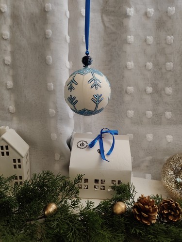 Sfera natale artigianale a - di,