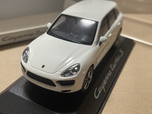 Minichamps 43 porsche - (h-73),