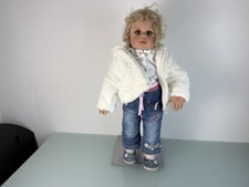 Bambola artistica bambola Monika Levenig bambola in vinile 65 cm. Buone condi...