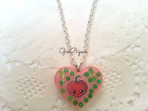 Collana resina ciondolo cuore