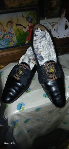 Antiche scarpe penso teatro - antiche,