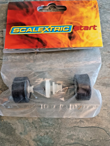 Scalextric start assale - scalextric,