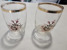 Piccoli bicchieri floreali con