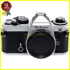 Nikon FE Silver fotocamera reflex a pellicola, macchina fotografica.