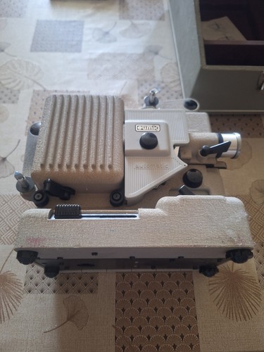 Ancien projecteur 8mm eumig - projecteur,