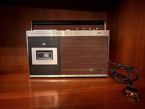 Radio vintage funzionante - radio,