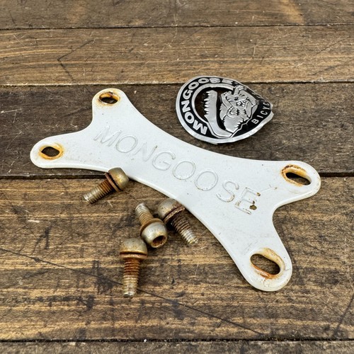 Distintivo osso cane bianco