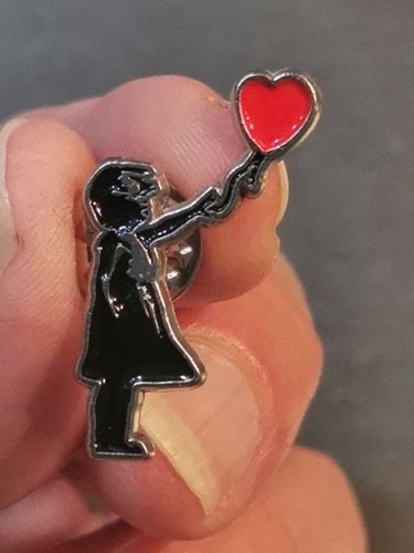 Banksy girl with balloon - girl,