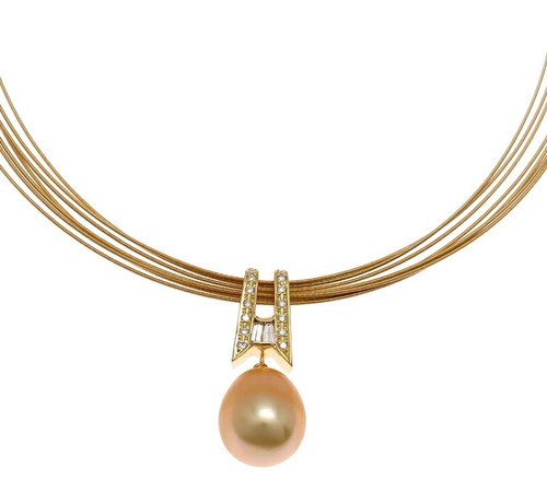 Collana con ciondolo - , marco