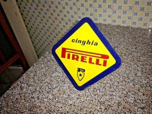 Cartellone pubblicitario - pubblicitario, in