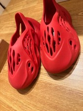 yeezy foam runner vermilion release 2021