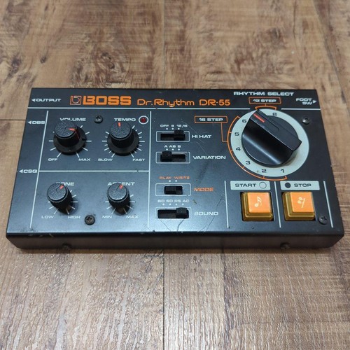 Boss rhythm machine drum - dr-55,