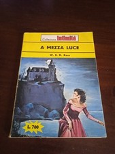 A mezza luce - W. E. D. Ross