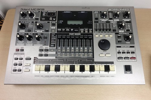 Roland 505 groovebox 1998 - roland,