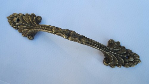 Antica maniglia bronzo - in,