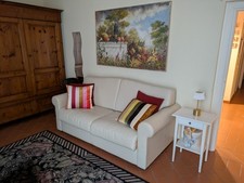 DIVANO LETTO IN VERA PELLE colore beige Misure divano cm. 204 x 100