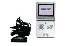 Nintendo Game Boy Advance SP