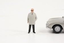 Figurina Cartrix 1:43 Enzo Ferrari per modellino auto diorama figure 4 cm