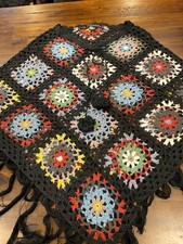 Scialle maglione quadrato