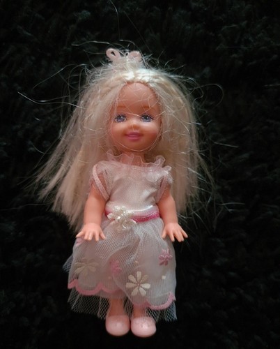 Shelly kelly barbie - shelly/kelly,